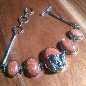 Gold Sandstone Lion Face Silvertone Station Bracelet (7.25 Inch)